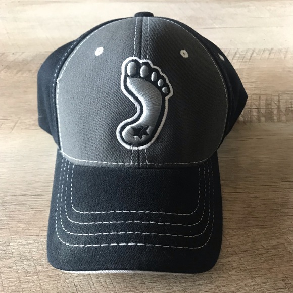 Olympia Activewear Other - University of North Carolina hat Tar Heels